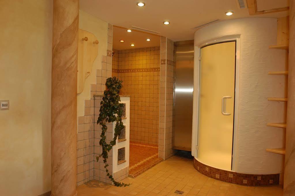 Haus Katharina, Summercard Included Капрун Екстериор снимка