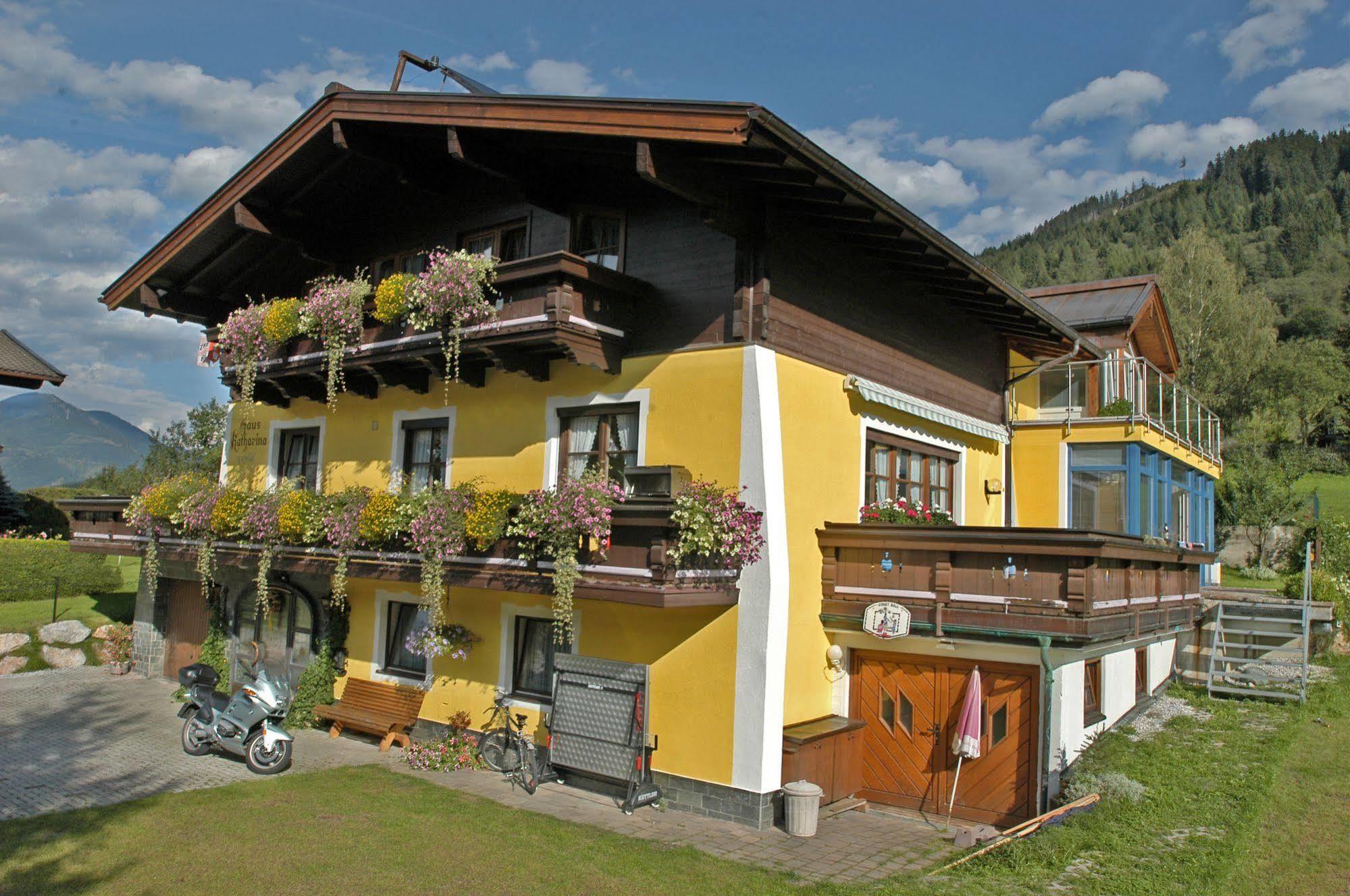 Haus Katharina, Summercard Included Капрун Екстериор снимка