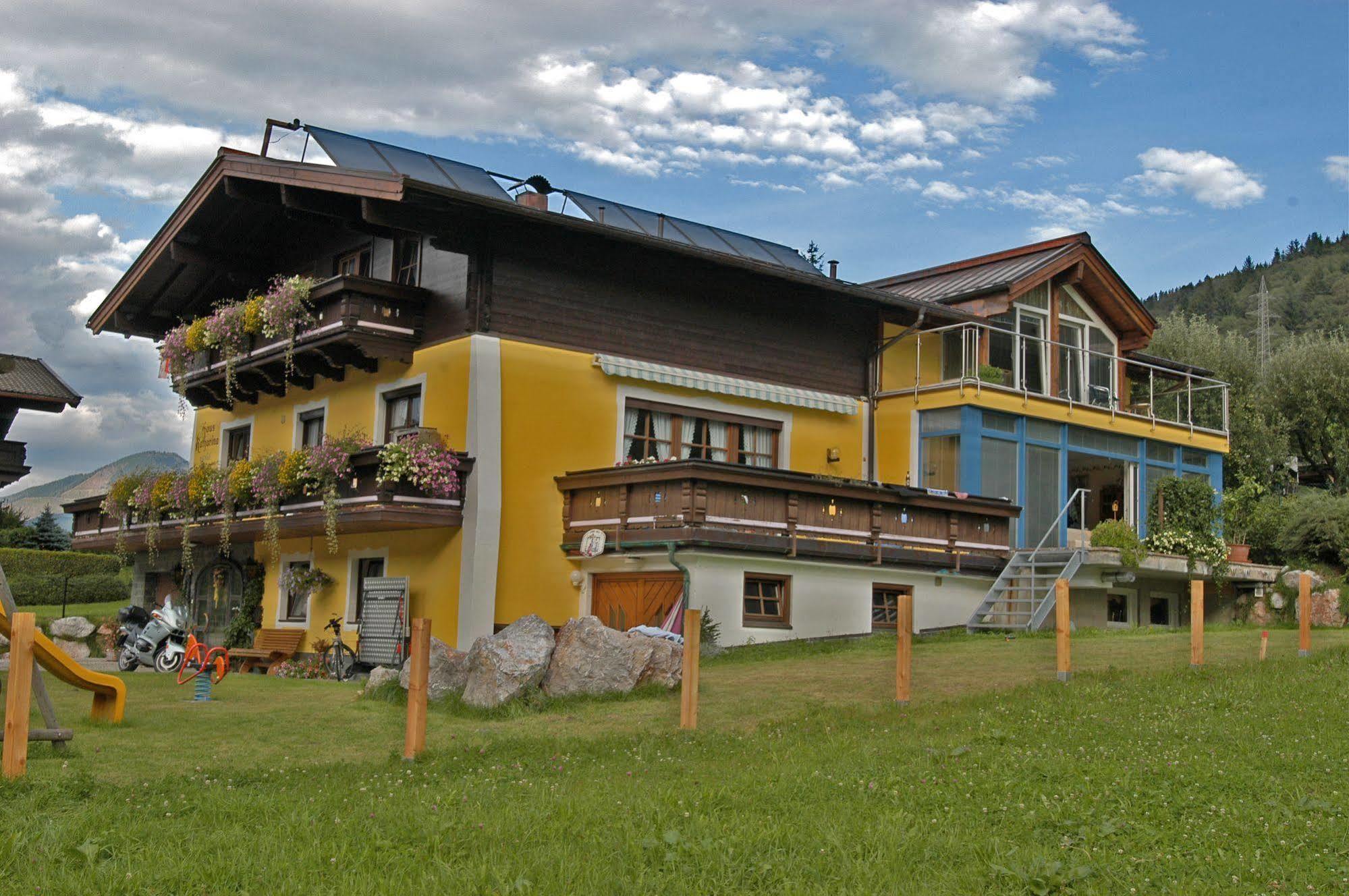 Haus Katharina, Summercard Included Капрун Екстериор снимка