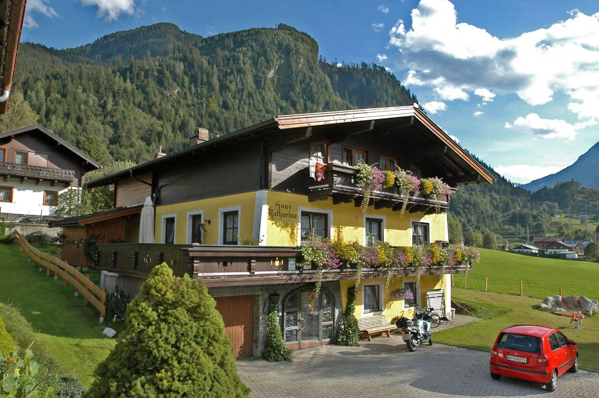 Haus Katharina, Summercard Included Капрун Екстериор снимка
